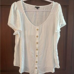 Torrid White Button-Front Short Sleeve Peasant Blouse